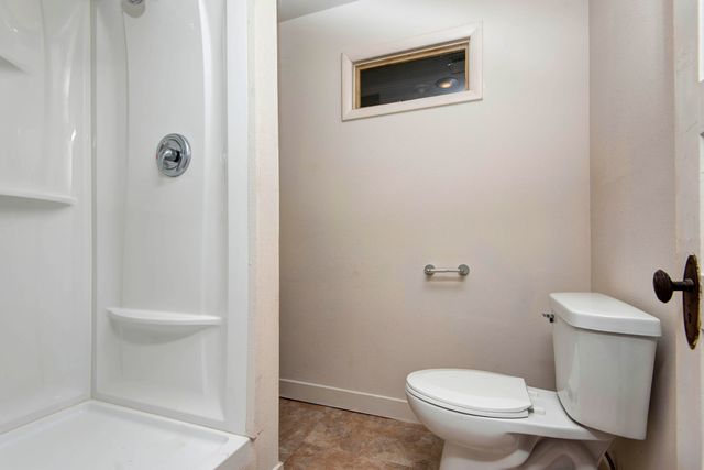 503 Mcnatt Avenue, Aurora, MO 65605