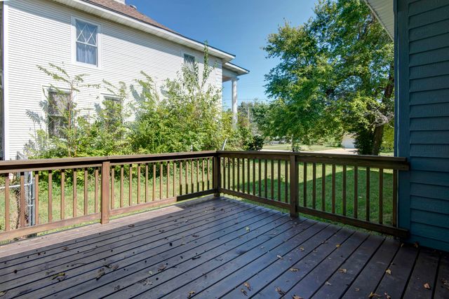 503 Mcnatt Avenue, Aurora, MO 65605