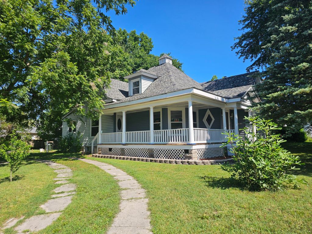 503 Mcnatt Avenue, Aurora, MO 65605