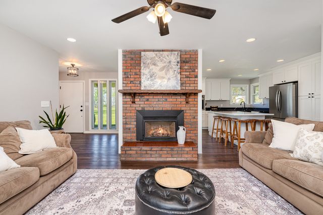 1075 Batson Mill Rd, Charlotte, TN 37036