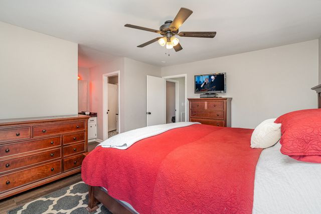 1075 Batson Mill Rd, Charlotte, TN 37036