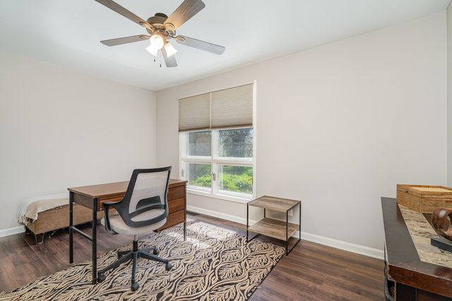 1075 Batson Mill Rd, Charlotte, TN 37036