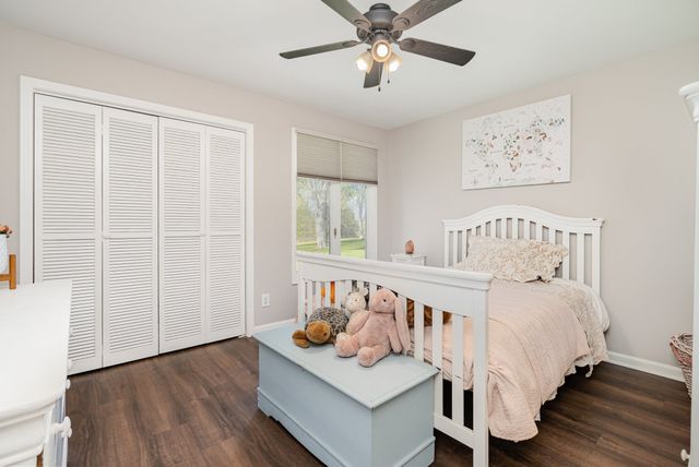 1075 Batson Mill Rd, Charlotte, TN 37036