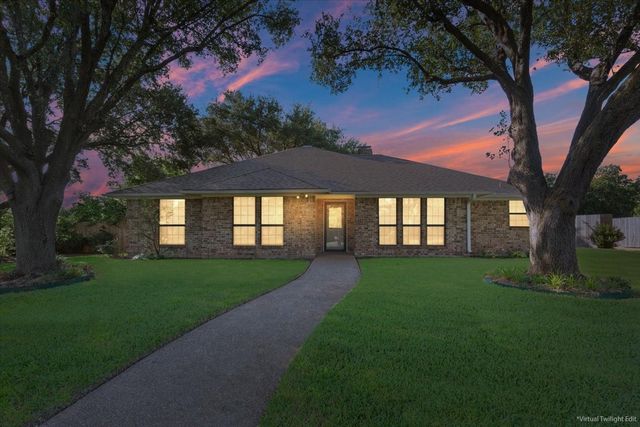 9402 Oak Hill Drive, Woodway, TX 76712