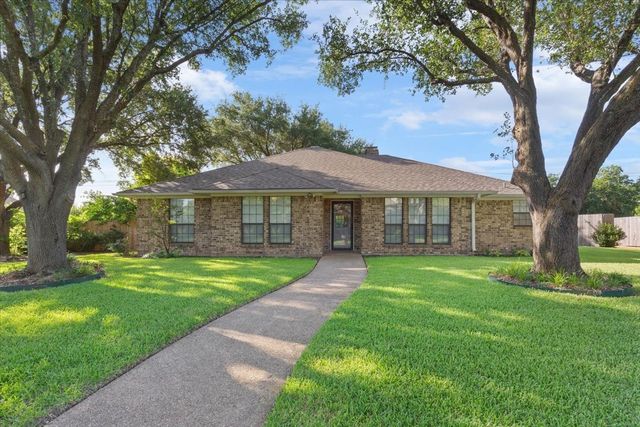 9402 Oak Hill Drive, Woodway, TX 76712
