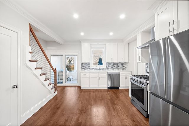 9 Shaw Ct 9, Plymouth, MA 02360