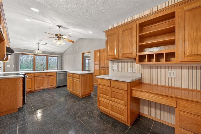 10 Dunipace Drive, Bella Vista, AR 72715