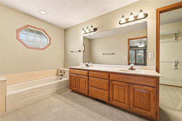 10 Dunipace Drive, Bella Vista, AR 72715