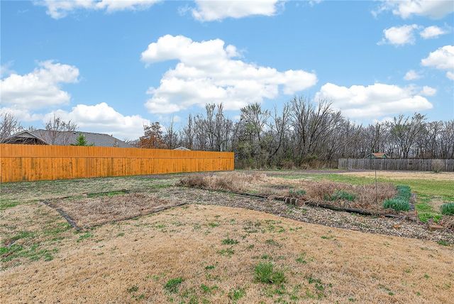 10 Dunipace Drive, Bella Vista, AR 72715