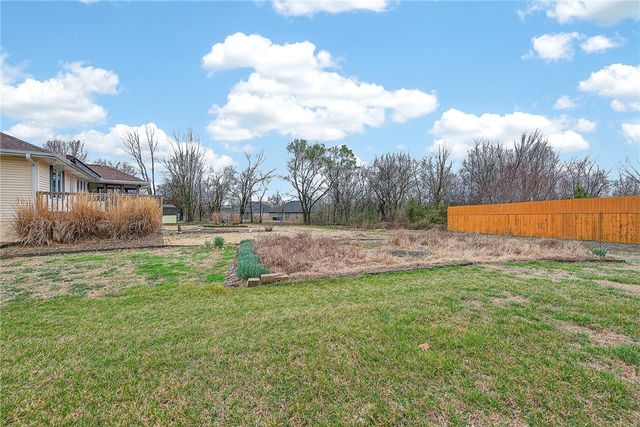 10 Dunipace Drive, Bella Vista, AR 72715