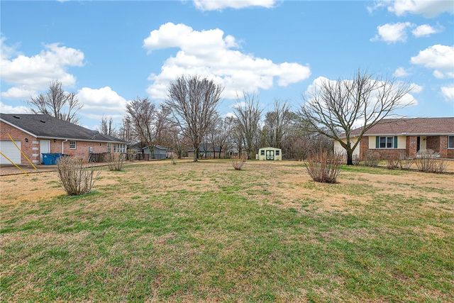 10 Dunipace Drive, Bella Vista, AR 72715