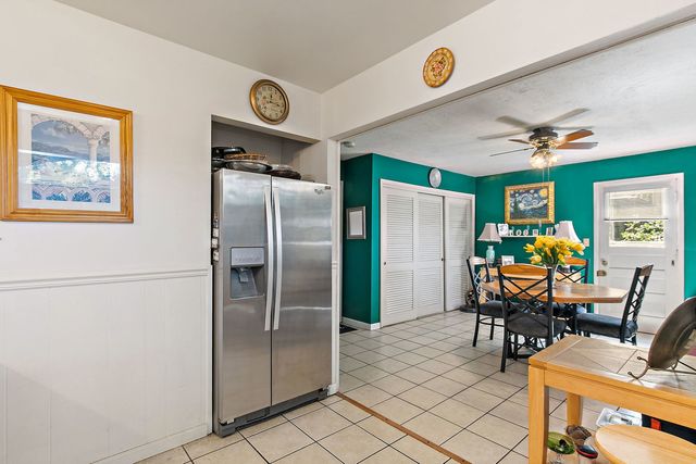 910 Division Street, Barrington, IL 60010