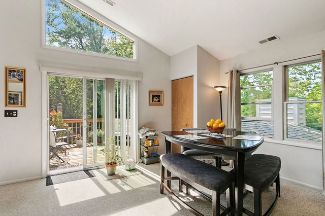 910 Division Street, Barrington, IL 60010