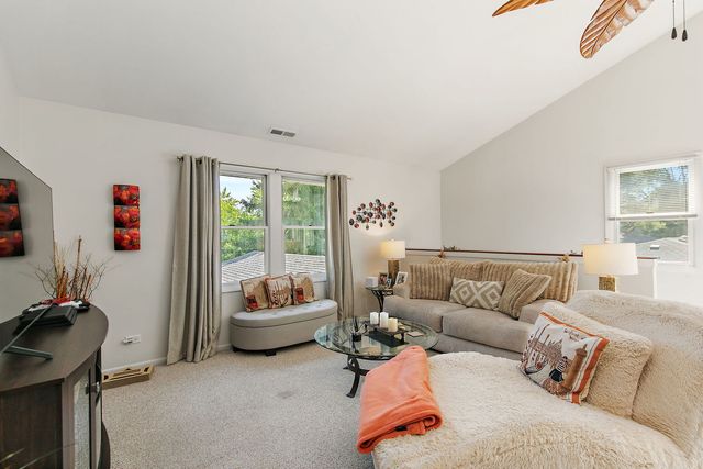 910 Division Street, Barrington, IL 60010