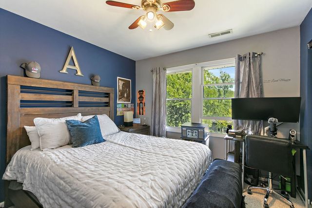 910 Division Street, Barrington, IL 60010