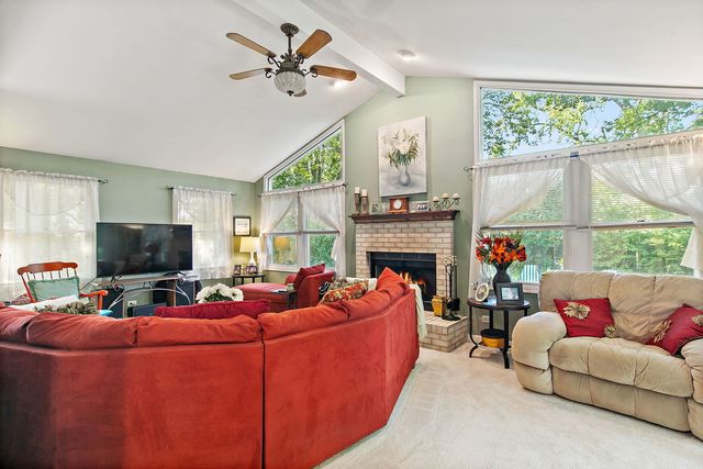 910 Division Street, Barrington, IL 60010