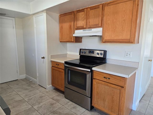 271 LA PAZ DRIVE, Kissimmee, FL 34743