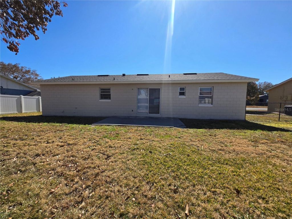 Image 13 of property listing at 271 LA PAZ DRIVE, Kissimmee, FL 34743