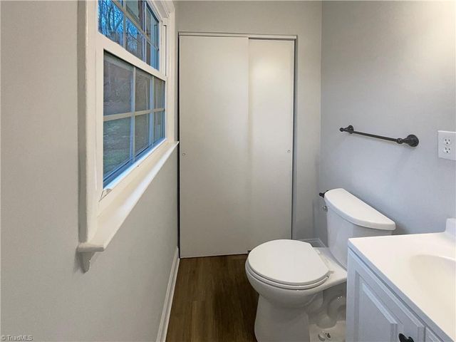 4043 Larkspur Place, Winston-salem, NC 27105