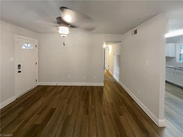 4043 Larkspur Place, Winston-salem, NC 27105