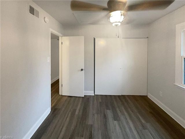 4043 Larkspur Place, Winston-salem, NC 27105