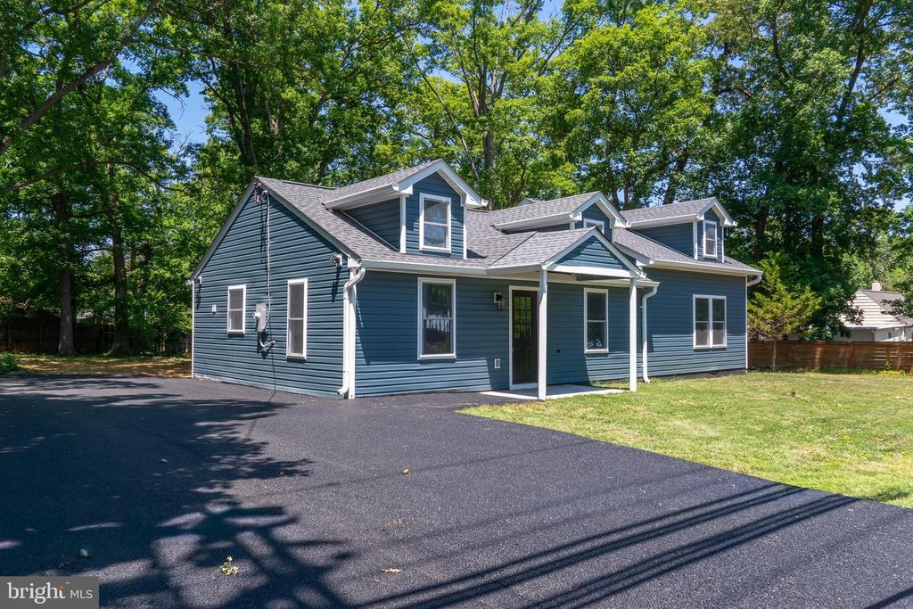 9208 LANHAM SEVERN RD, Lanham, MD 20706