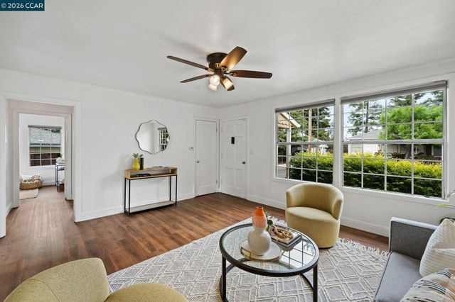 218 Hillcrest Ave., Benicia, CA 94510