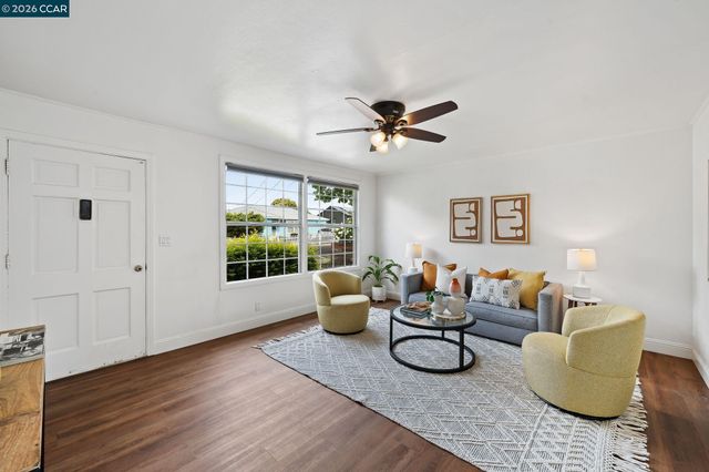 218 Hillcrest Ave., Benicia, CA 94510