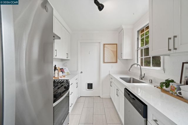 218 Hillcrest Ave., Benicia, CA 94510