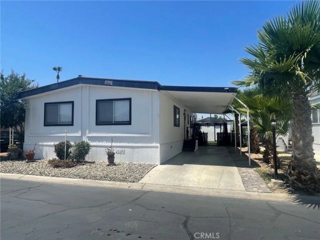 1150 N Kirby 63, Hemet, CA 92545