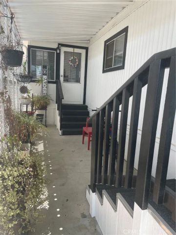 1150 N Kirby 63, Hemet, CA 92545