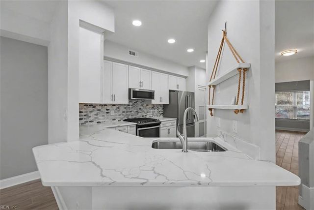 1040 Porte Harbour Arch, Hampton, VA 23664