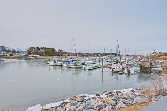 1040 Porte Harbour Arch, Hampton, VA 23664