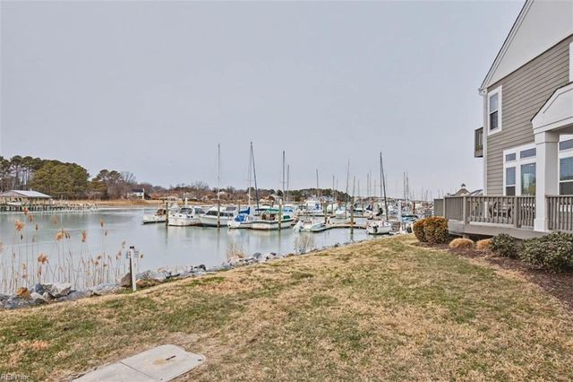 1040 Porte Harbour Arch, Hampton, VA 23664