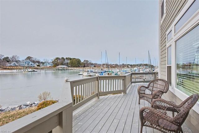 1040 Porte Harbour Arch, Hampton, VA 23664