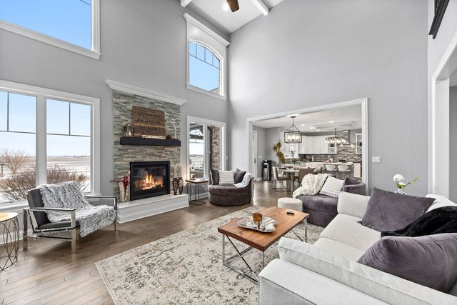 12549 S Old Farm Road, Manhattan, IL 60442