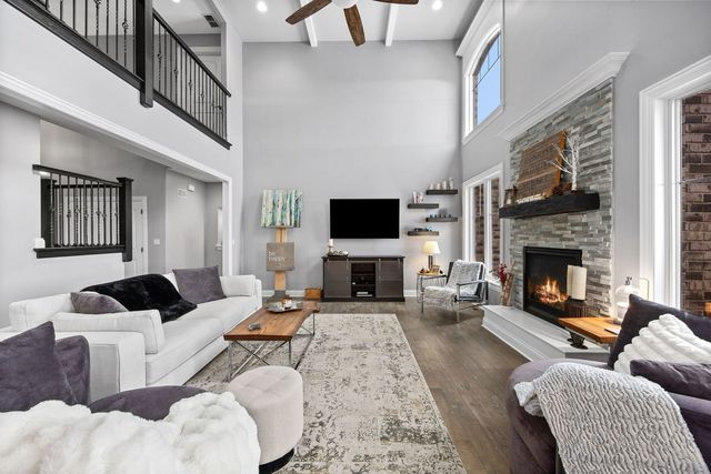 12549 S Old Farm Road, Manhattan, IL 60442