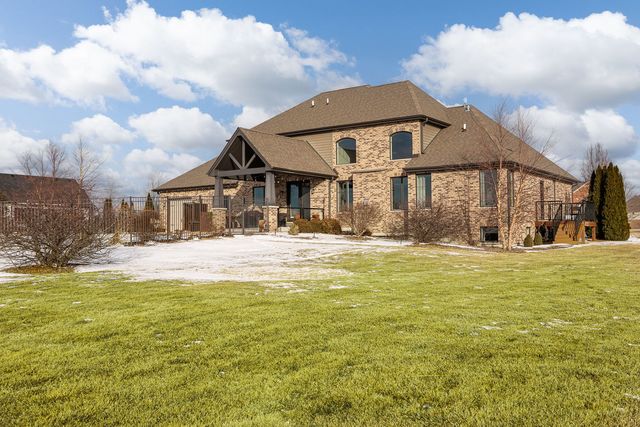 12549 S Old Farm Road, Manhattan, IL 60442