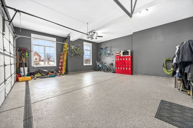 12549 S Old Farm Road, Manhattan, IL 60442