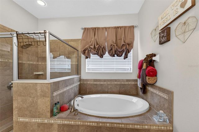 32138 OAK GLEN DRIVE, San Antonio, FL 33576