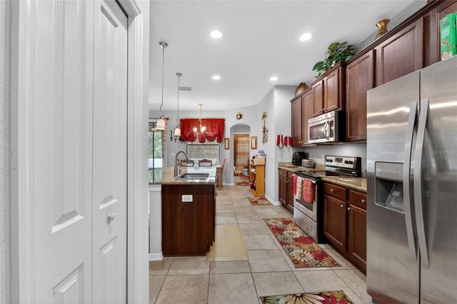 32138 OAK GLEN DRIVE, San Antonio, FL 33576