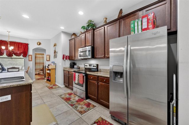 32138 OAK GLEN DRIVE, San Antonio, FL 33576