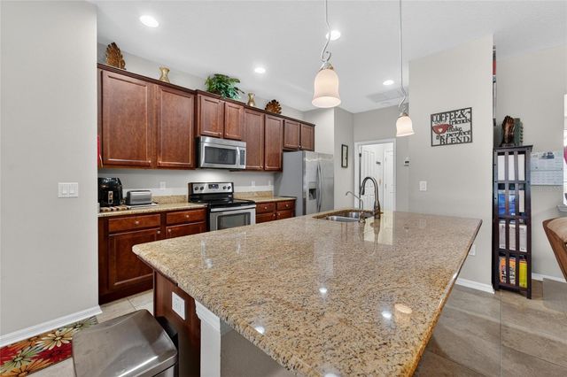 32138 OAK GLEN DRIVE, San Antonio, FL 33576