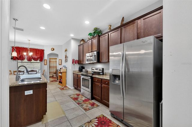 32138 OAK GLEN DRIVE, San Antonio, FL 33576