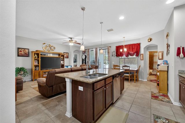 32138 OAK GLEN DRIVE, San Antonio, FL 33576