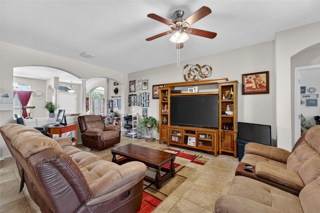 32138 OAK GLEN DRIVE, San Antonio, FL 33576