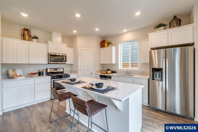 4957 Dilling Av NE, Salem, OR 97301