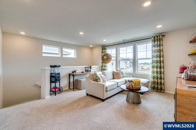 4957 Dilling Av NE, Salem, OR 97301