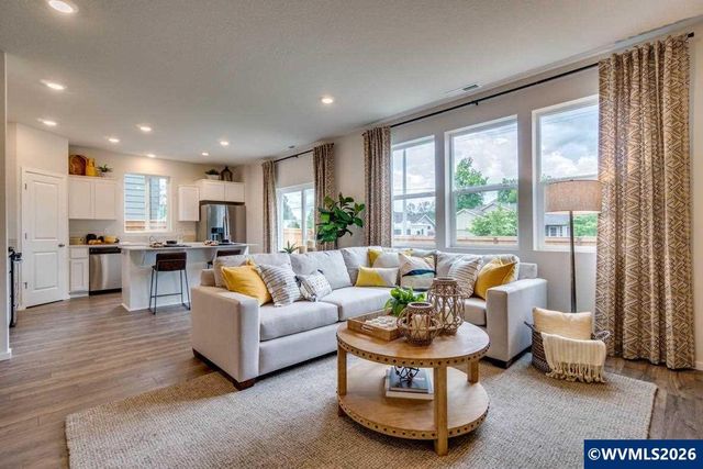 4957 Dilling Av NE, Salem, OR 97301