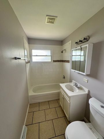 461 Clyde Avenue, Calumet City, IL 60409